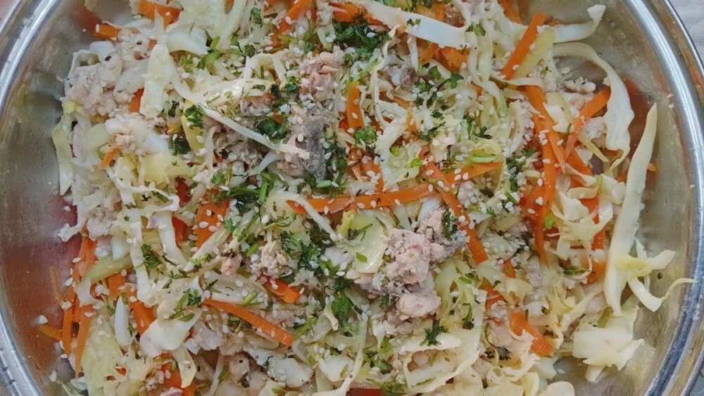 15-Minute Egg Roll in a Bowl Keto Recipe